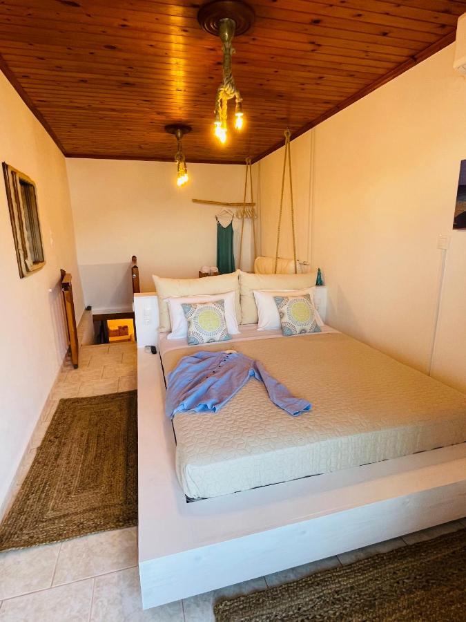 דירות פלאקה Erginas Boat House מראה חיצוני תמונה