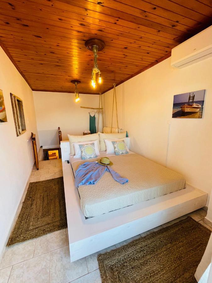 דירות פלאקה Erginas Boat House מראה חיצוני תמונה
