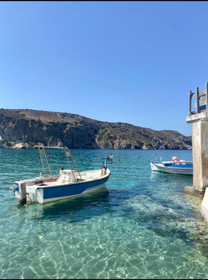 דירות פלאקה Erginas Boat House מראה חיצוני תמונה