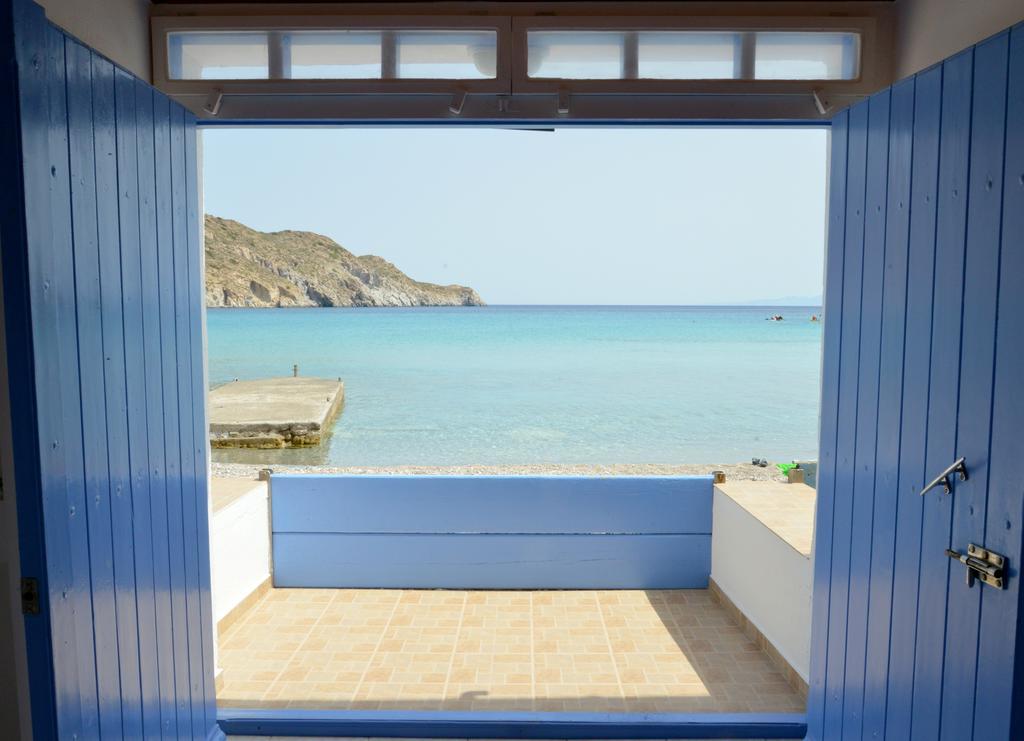 דירות פלאקה Erginas Boat House מראה חיצוני תמונה